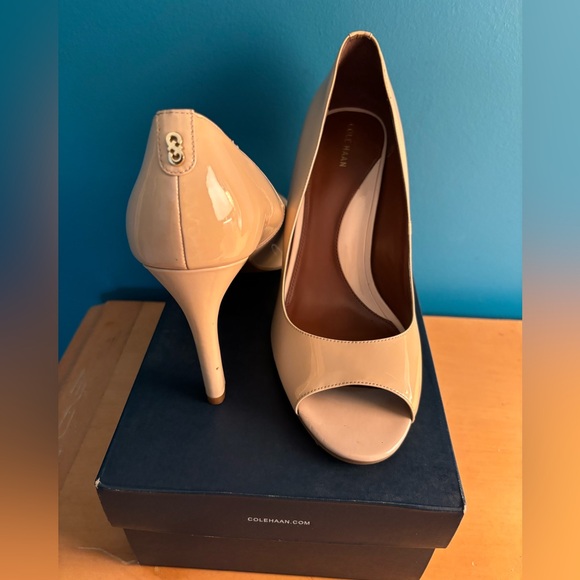 Never worn, Cole Haan- size 11, 4 inch pump - Picture 3 of 12